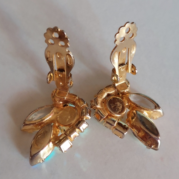 Juliana DeLizza & Elster stunning AB and clear rhinestone goldtone clip earrings - Picture 5 of 15